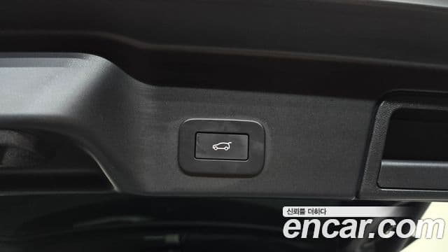 Land Rover Range Rover Evoque 2025 — фото 20 из 20