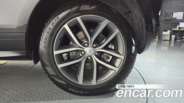 Land Rover Range Rover Evoque 2025 — Photo 26/35