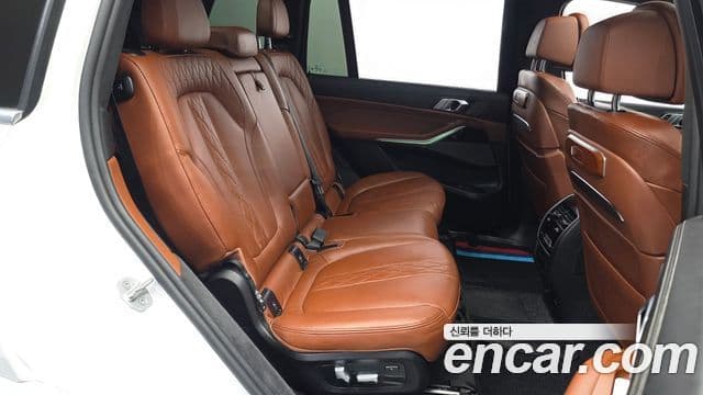 BMW X7 2023 — ფოტო 11/20