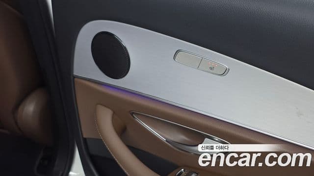 Mercedes-Benz E-Class 2021 — Şəkil 19/20