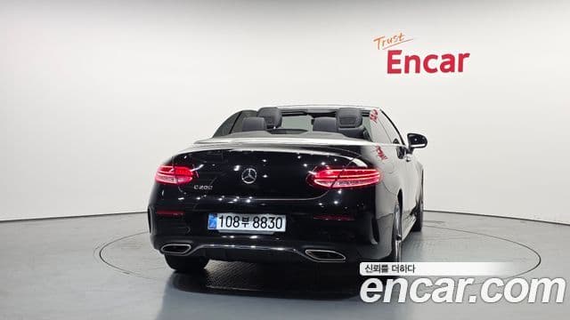 Mercedes-Benz C-Class 2021 — ფოტო 4/20