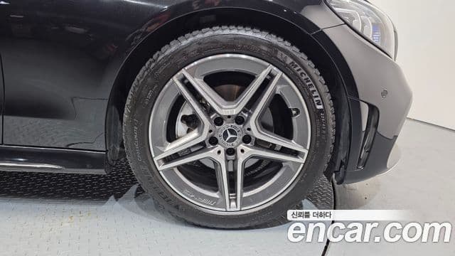 Mercedes-Benz C-Class 2021 — ფოტო 5/20