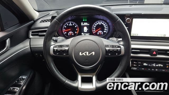 Kia K5 2022 — фото 12 из 20