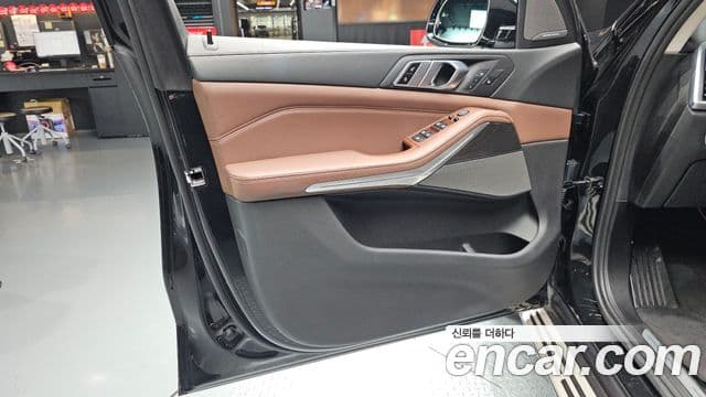 BMW X5 2023 — Photo 20/34