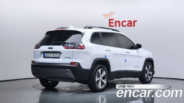 Jeep Cherokee 2022 — ფოტო 1/20