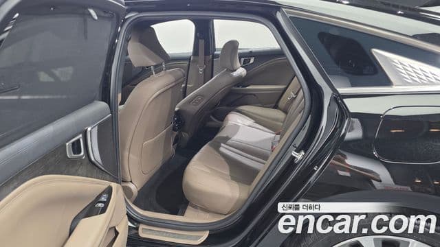 Kia K8 2022 — фото 11 из 20