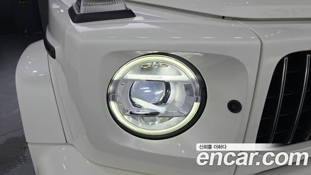 Mercedes-Benz G-Class 2020 — Photo 8/31
