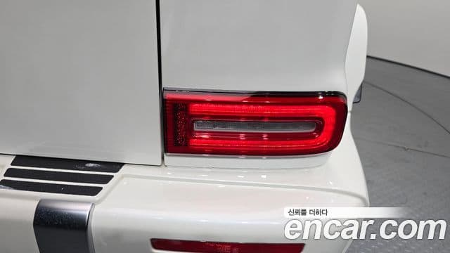 Mercedes-Benz G-Class 2020 — Photo 9/31
