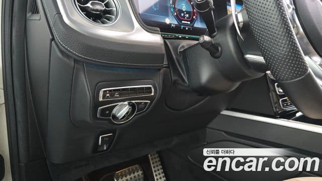 Mercedes-Benz G-Class 2020 — Photo 31/31