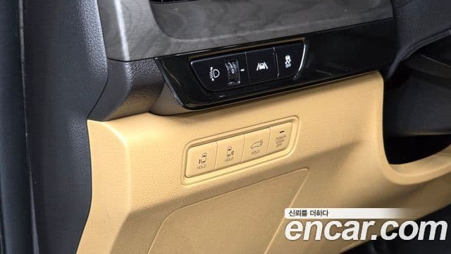 Kia Carnival 2022 — Şəkil 15/20