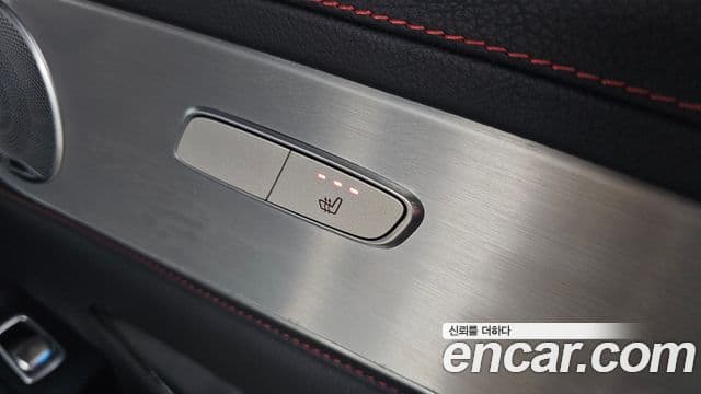Mercedes-Benz GLC-Class 2019 — Şəkil 19/20