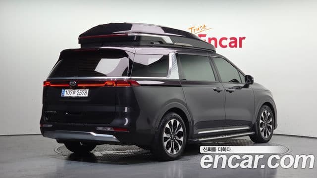 Kia Carnival 2020 — фото 2 из 20