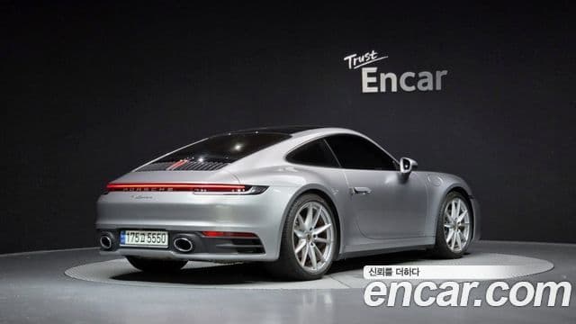 Porsche 911 2021 — Şəkil 1/20