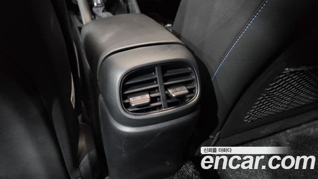 Hyundai The New Avante Hybrid 2021 — ფოტო 17/32