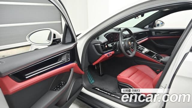 Porsche Panamera 2025 — ფოტო 10/20