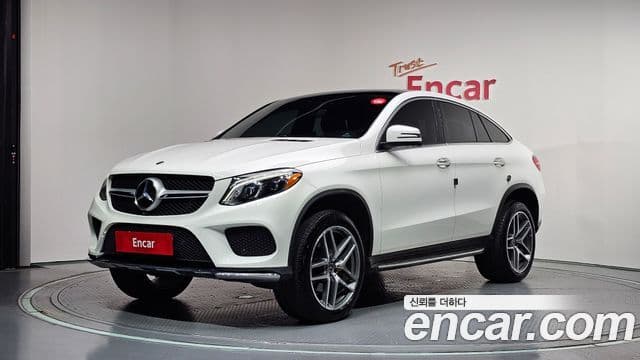 Mercedes-Benz GLE-Class 2018 — Şəkil 1/20