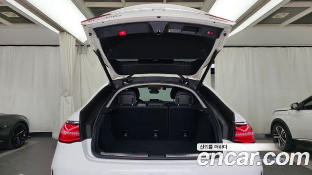 Mercedes-Benz GLE-Class 2018 — Şəkil 20/20