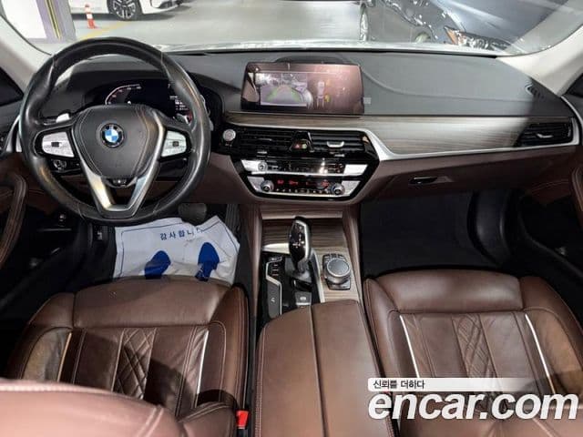 BMW 5 Series 2020 — фото 6 из 20