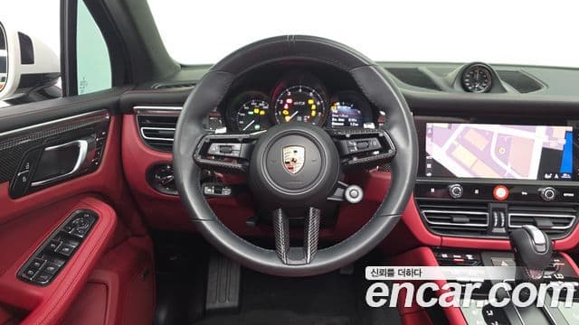 Porsche Macan 2023 — ფოტო 12/20