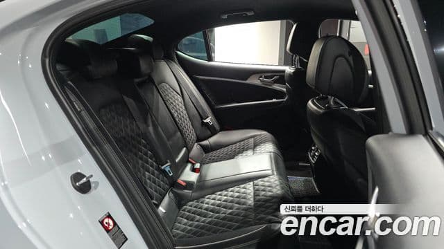 Genesis G70 2019 — фото 11 из 20