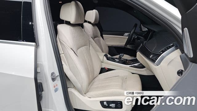 BMW X7 2022 — ფოტო 11/20