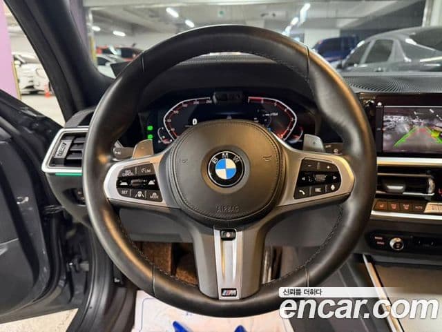 BMW 3 Series 2022 — фото 7 из 20