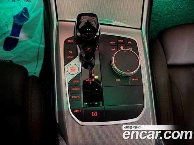 BMW 3 Series 2022 — фото 15 из 20