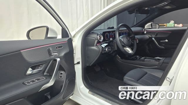 Mercedes-Benz A-Class 2024 — Şəkil 10/20