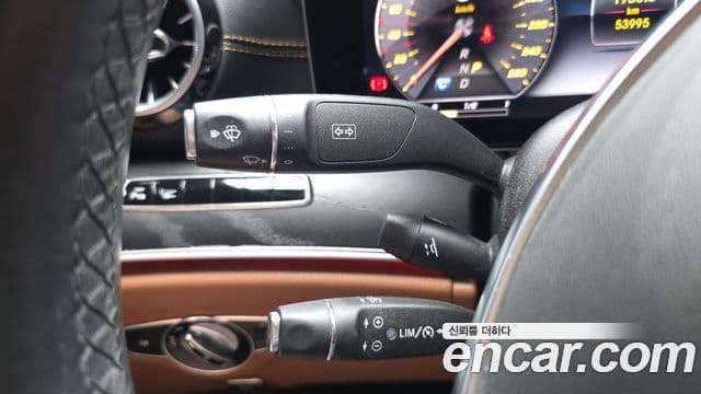 Mercedes-Benz E-Class 2018 — фото 20 из 20
