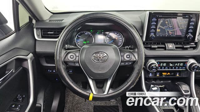 Toyota RAV4 2022 — Şəkil 13/20