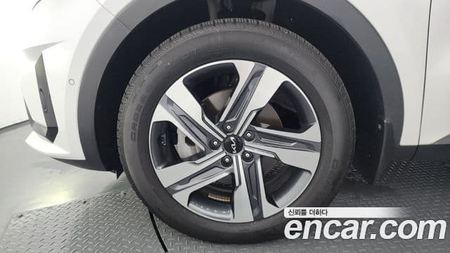Kia Sorento 2022 — Фото 5/20