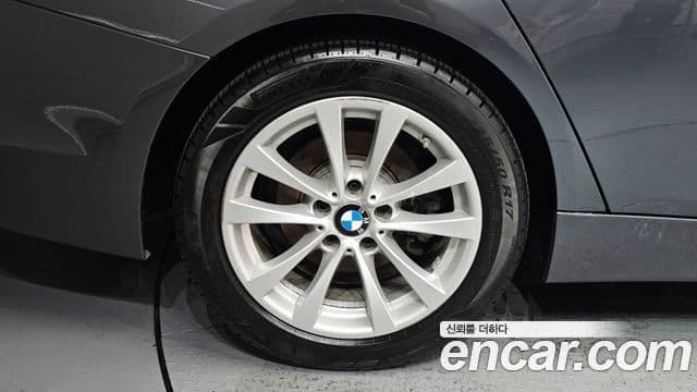 BMW 3 Series 2018 — Şəkil 5/20