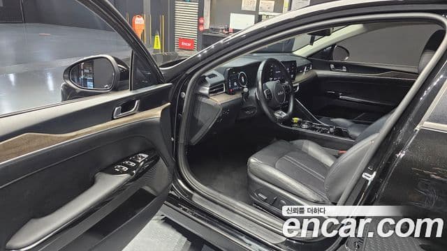Kia K5 2022 — фото 10 из 20
