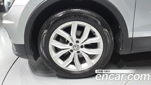 Volkswagen Tiguan 2018 — фото 5 из 20