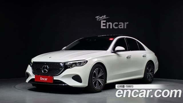 Mercedes-Benz E-Class 2025 — ფოტო 1/20