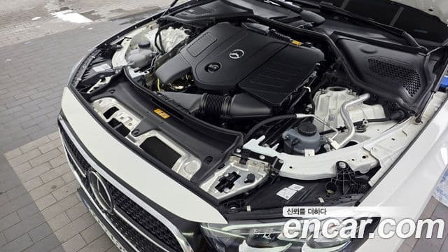 Mercedes-Benz E-Class 2025 — ფოტო 6/20