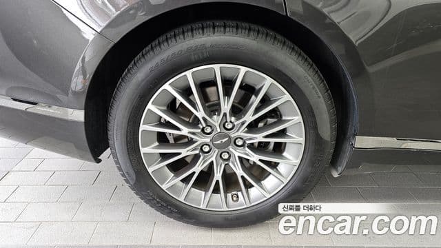 Genesis Electrified G80 2022 — фото 5 из 20