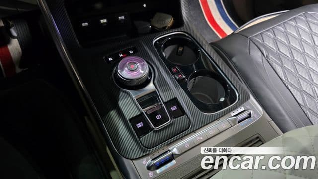 Kia Carnival 2023 — Şəkil 8/20
