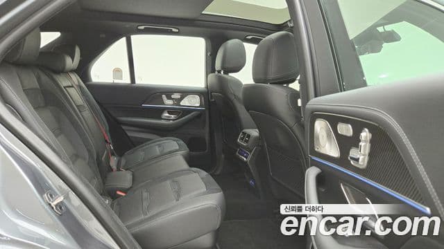 Mercedes-Benz GLE-Class 2025 — Photo 5/18