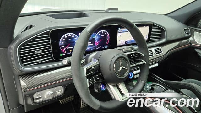 Mercedes-Benz GLE-Class 2025 — Photo 7/18
