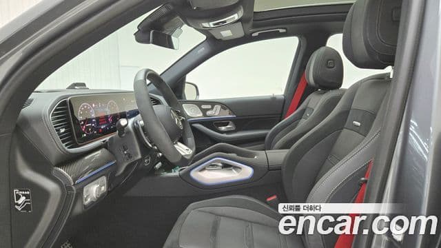 Mercedes-Benz GLE-Class 2025 — Photo 9/18