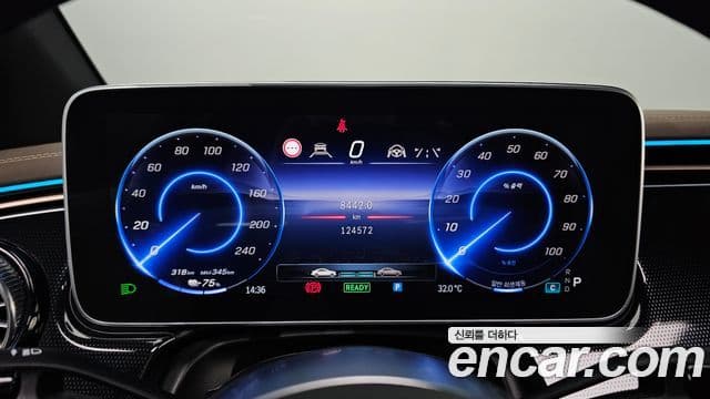 Mercedes-Benz EQE SUV 2023 — ფოტო 7/20