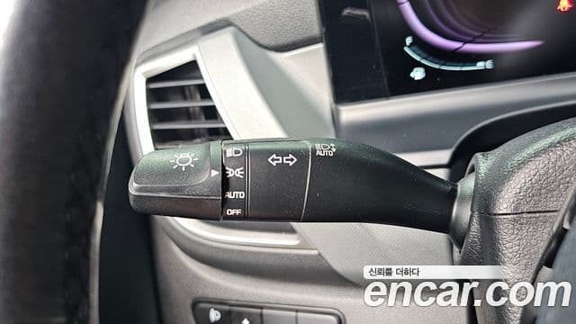 Kia Seltos 2023 — Şəkil 13/20