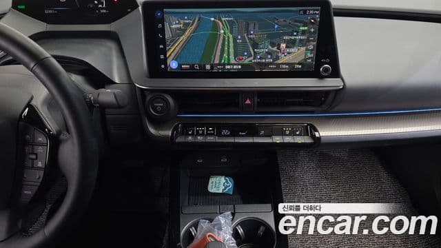 Toyota Prius 2024 — Şəkil 15/20