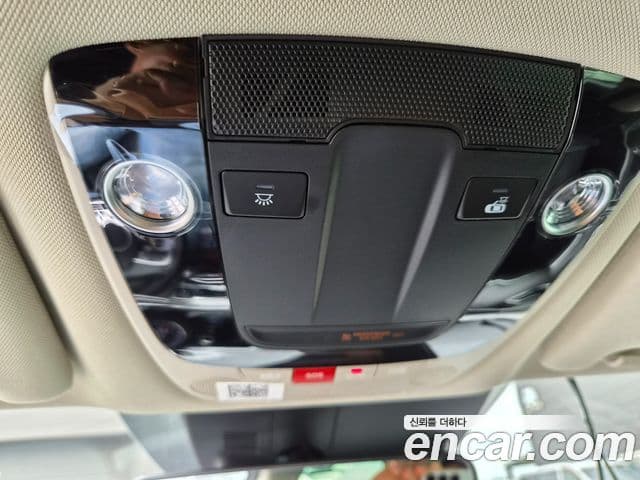 Kia K5 2022 — ფოტო 17/18