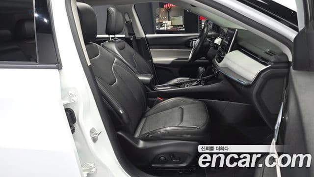Jeep Compass 2022 — ფოტო 11/20