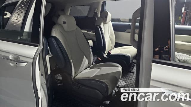 Kia Carnival 2024 — Фото 11/20