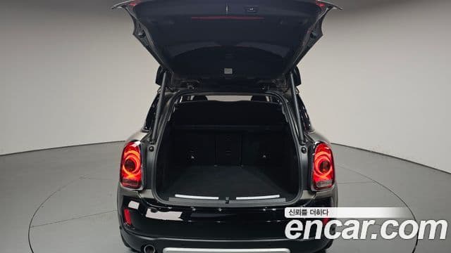 Mini Cooper D Countryman 2020 — фото 20 из 20
