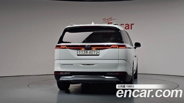 Kia Carnival 2021 — Фото 4/20