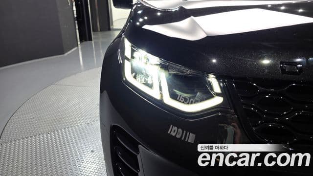 Land Rover Discovery Sport 2025 — Photo 25/38